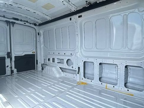 New 2026 Ford Transit 250 148 Medium Roof RWD image 13