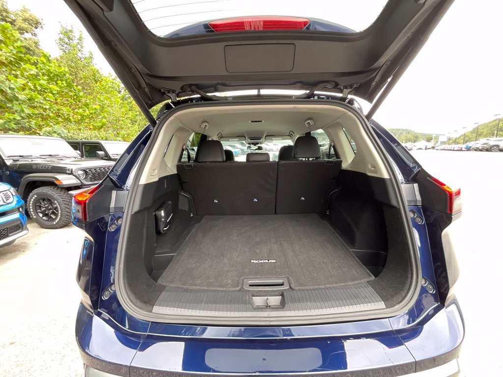 Used 2026 Nissan Rogue SL AWD/4WD image 26