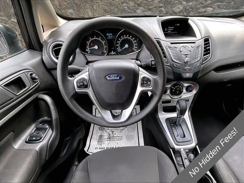 Used 2019 Ford Fiesta SE FWD image 5