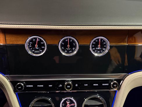 Used 2020 Bentley Continental GT V8 AWD/4WD image 46