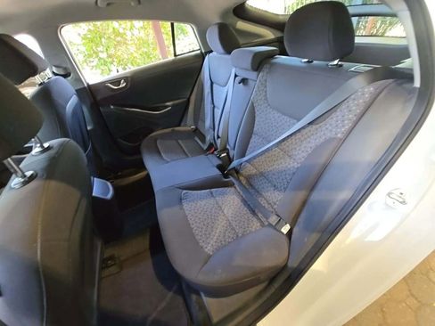 Used 2019 Hyundai Ioniq Electric FWD image 6