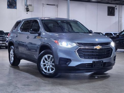 Used 2021 Chevrolet Traverse LS w/ LPO, Floor Liner Package FWD image 13