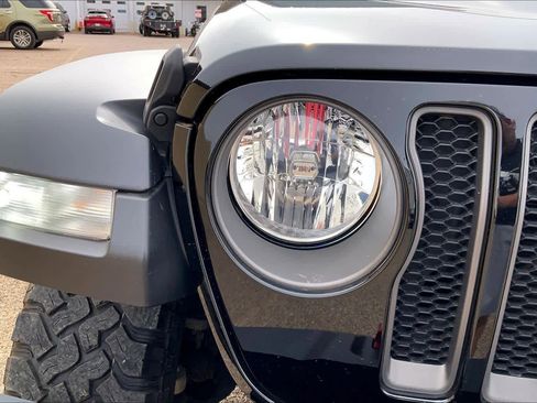Used 2021 Jeep Wrangler Unlimited Rubicon AWD/4WD image 39