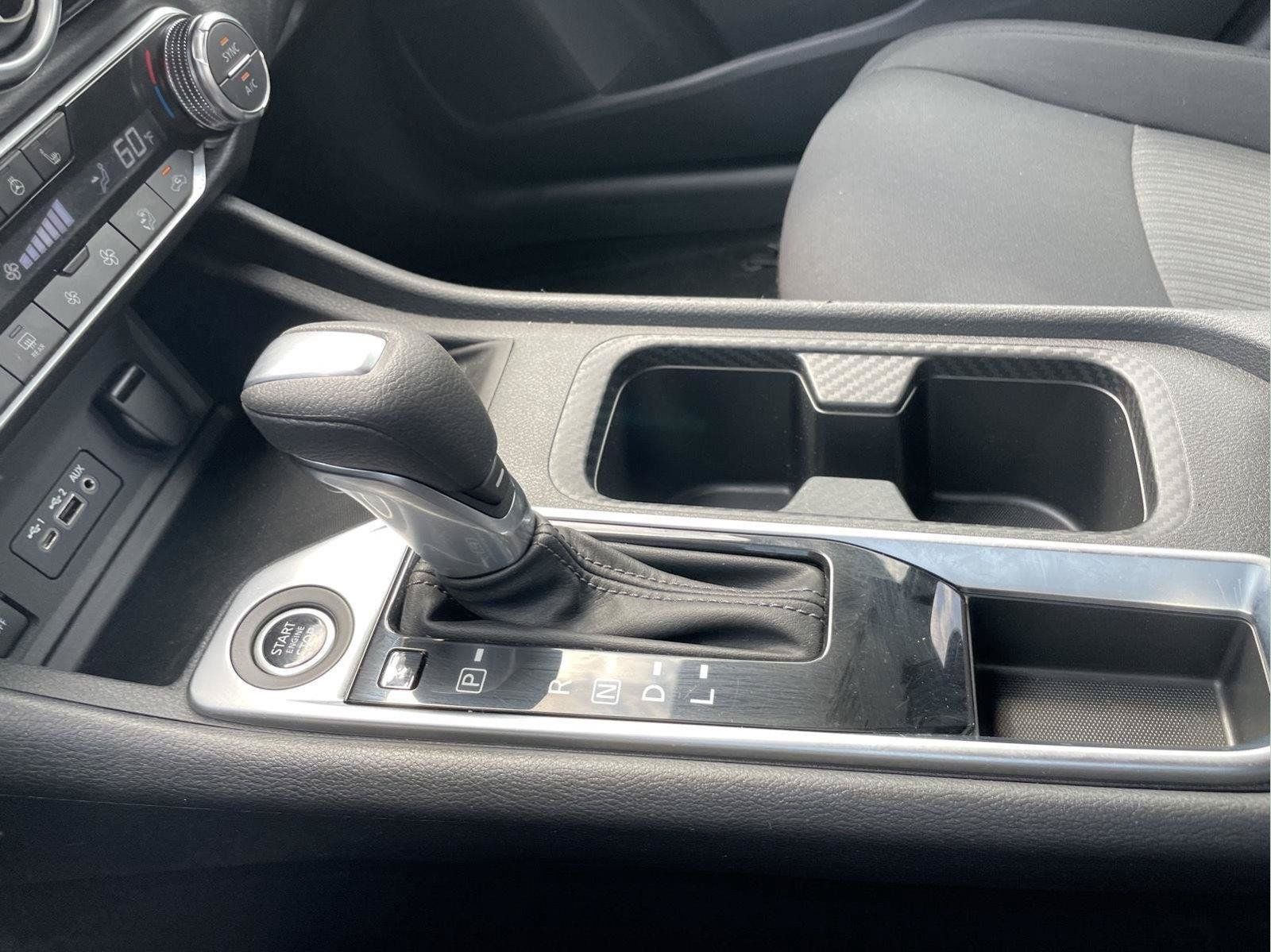 Used 2024 Nissan Sentra SV w/ All-Weather Package FWD image 31