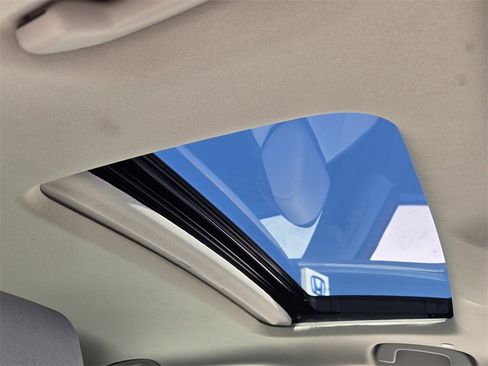 Used 2025 Honda Accord SE image 16