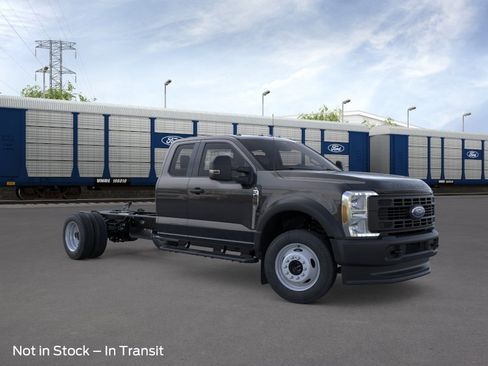 New 2026 Ford F450 4x4 SuperCab Super Duty image 8