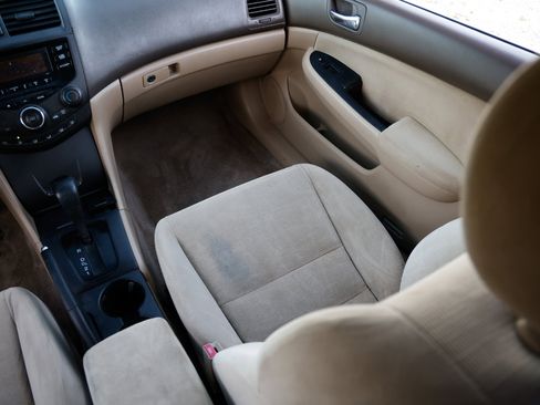 Used 2006 Honda Accord LX image 22