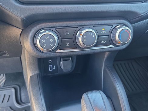 Used 2024 Nissan Versa S w/ Trunk Package image 20