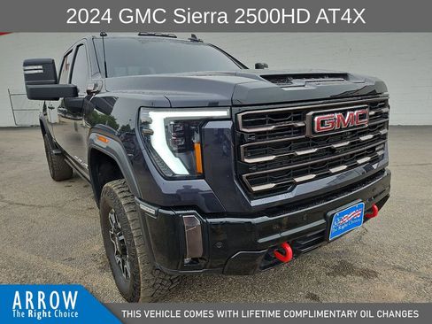 Used 2024 GMC Sierra 2500 AT4X AWD/4WD image 2
