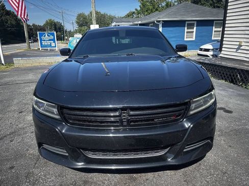 Used 2018 Dodge Charger R/T w/ Driver Confidence Group RWD image 2
