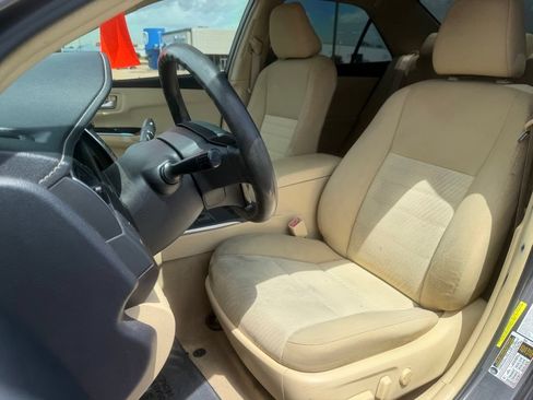 Used 2016 Toyota Camry LE FWD image 13