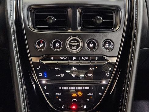 Used 2021 Aston Martin DB11 Coupe RWD image 53