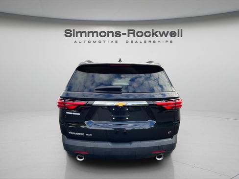 Used 2023 Chevrolet Traverse LT w/ LPO, Floor Liner Package AWD/4WD image 4