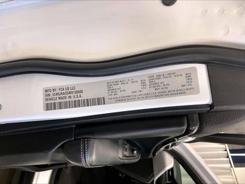 Used 2021 Jeep Grand Cherokee L Laredo image 37