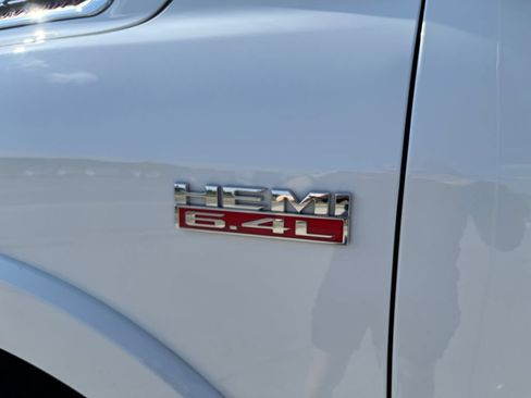 Used 2022 RAM 2500 Laramie AWD/4WD image 32