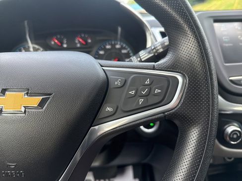 Certified 2018 Chevrolet Equinox LS FWD image 21