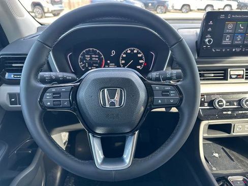 New 2025 Honda Pilot EX-L image 14