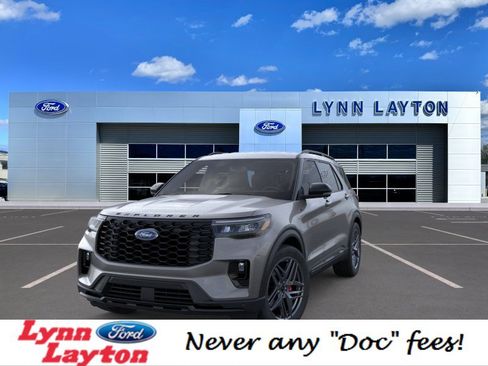 New 2026 Ford Explorer ST-Line w/ ST-Line Street Pack RWD image 2