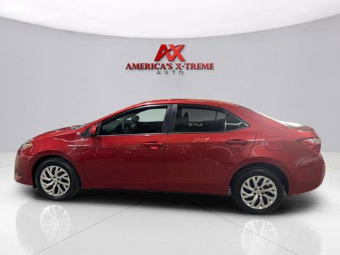 Used 2019 Toyota Corolla LE image 3