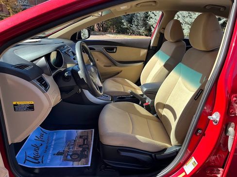 Used 2013 Hyundai Elantra GLS w/ Preferred Pkg image 8