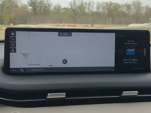 Used 2023 Genesis GV70 2.5T w/ Select Package image 21