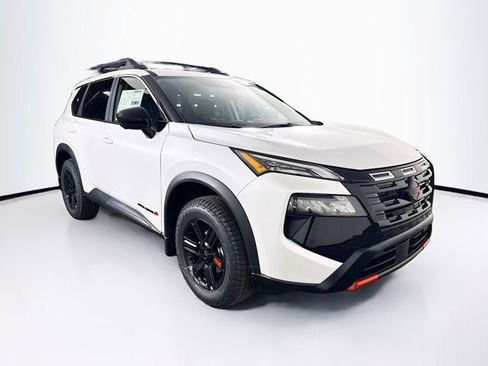 New 2026 Nissan Rogue SV AWD/4WD image 3