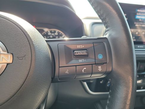 Used 2022 Nissan Rogue SL FWD image 22