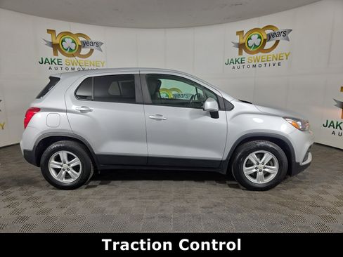 Certified 2020 Chevrolet Trax LS w/ Tint and Cruise Package image 10