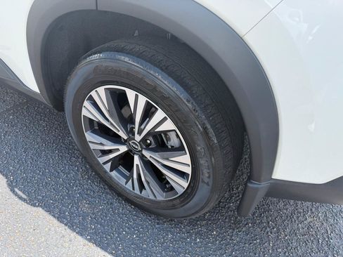 Used 2023 Nissan Rogue SV AWD/4WD image 8