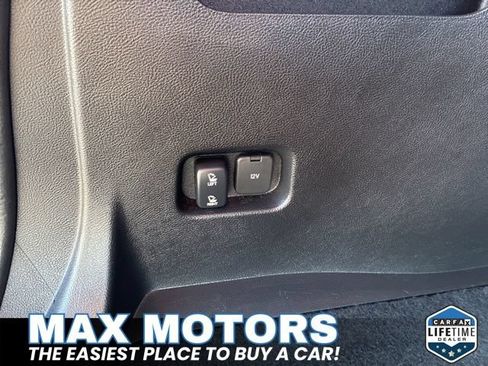 Used 2024 Ford Edge Titanium AWD/4WD image 11