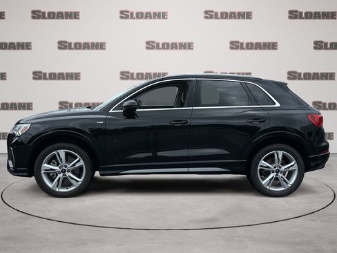 Used 2023 Audi Q3 2.0T Premium Plus w/ Premium Plus Package AWD/4WD image 2