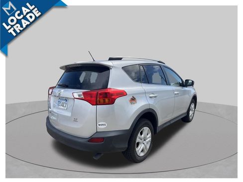 Used 2015 Toyota RAV4 LE AWD/4WD image 5