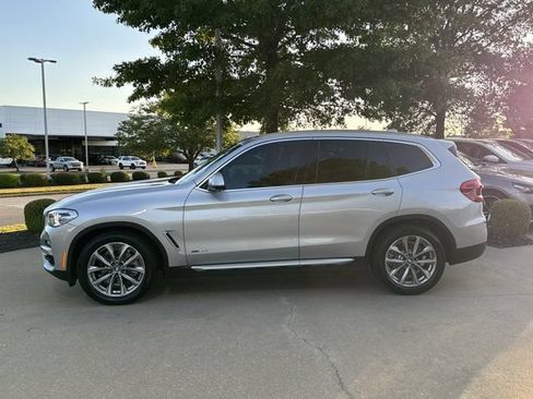 Used 2018 BMW X3 xDrive30i AWD/4WD image 2