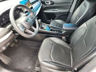 Used 2022 Jeep Compass High Altitude video 4