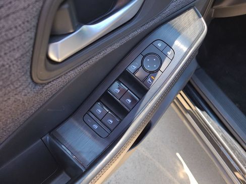 Certified 2021 Nissan Rogue SV FWD image 19