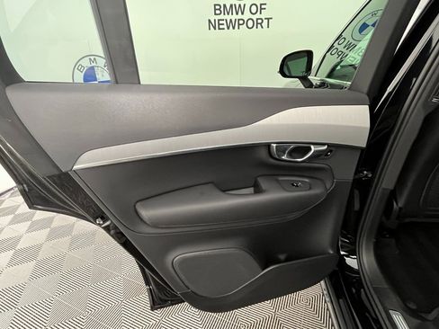 Used 2025 Volvo XC90 B5 Core image 26