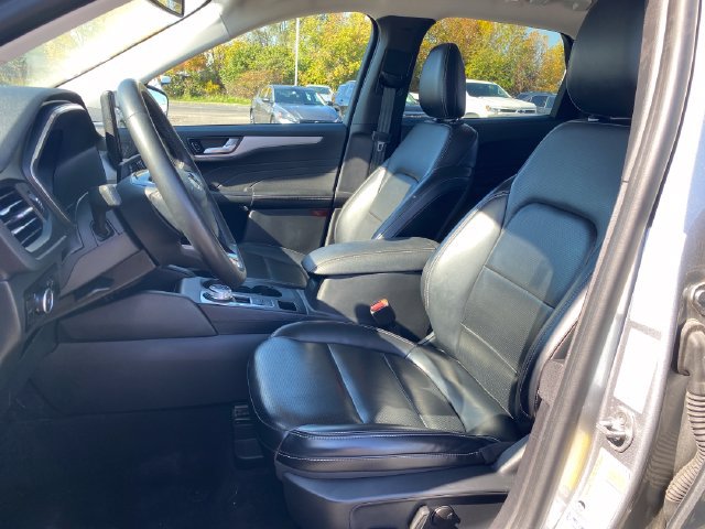 Used 2024 Ford Escape Platinum AWD/4WD image 16