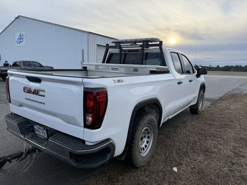 Used 2022 GMC Sierra 1500 Pro w/ Pro Value Package AWD/4WD image 4