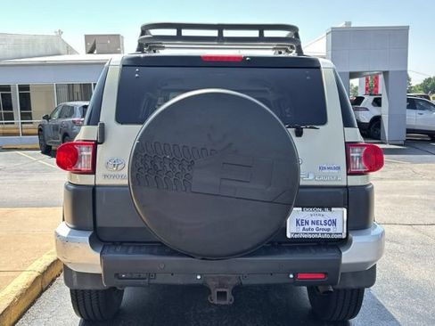 Used 2008 Toyota FJ Cruiser 4WD image 8