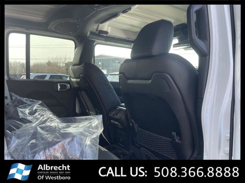 New 2026 Jeep Gladiator Sport image 13