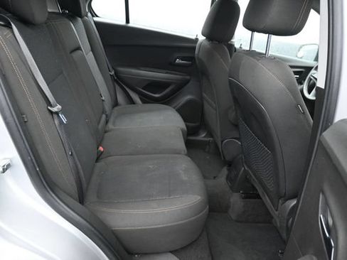 Used 2017 Chevrolet Trax LS AWD/4WD image 7