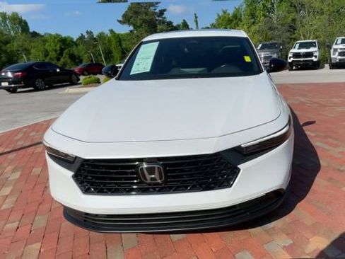 Certified 2023 Honda Accord Sport image 4