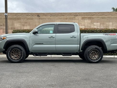 Used 2023 Toyota Tacoma TRD Off-Road AWD/4WD image 7