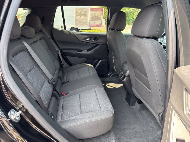 Used 2025 Chevrolet Equinox LT AWD/4WD image 30
