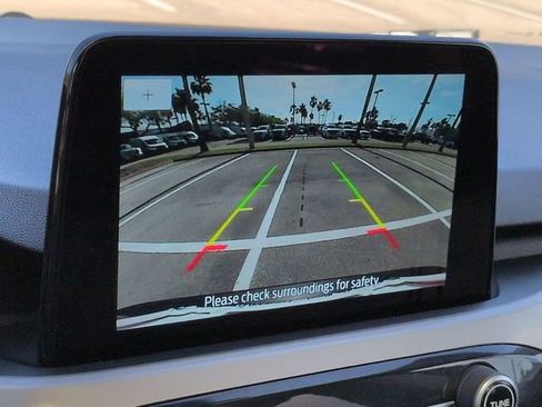 Certified 2022 Ford Escape SE w/ SE Sport Appearance Package image 21