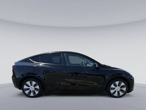 Used 2023 Tesla Model Y Long Range AWD/4WD image 10