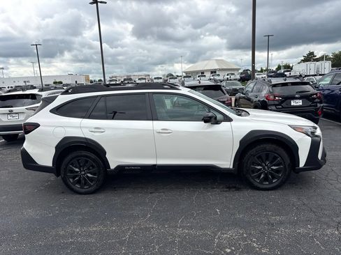 Used 2023 Subaru Outback Onyx Edition XT AWD/4WD image 2