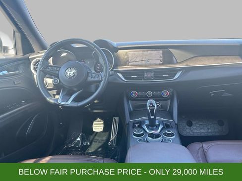 Used 2022 Alfa Romeo Stelvio Ti image 17