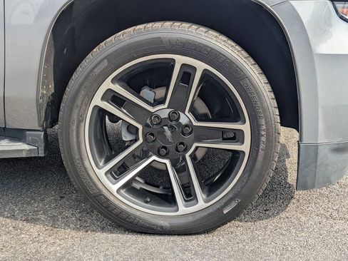 Used 2019 Chevrolet Tahoe LT image 12