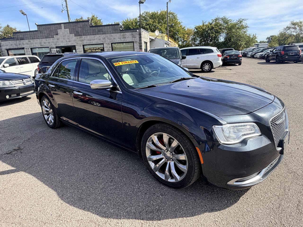 Used 2015 Chrysler 300 C Platinum w/ Light Group RWD image 7